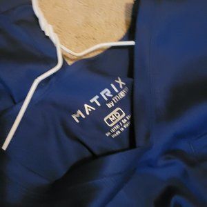 Maevn Matrix scrub top M